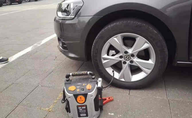 日照汽车搭电案例